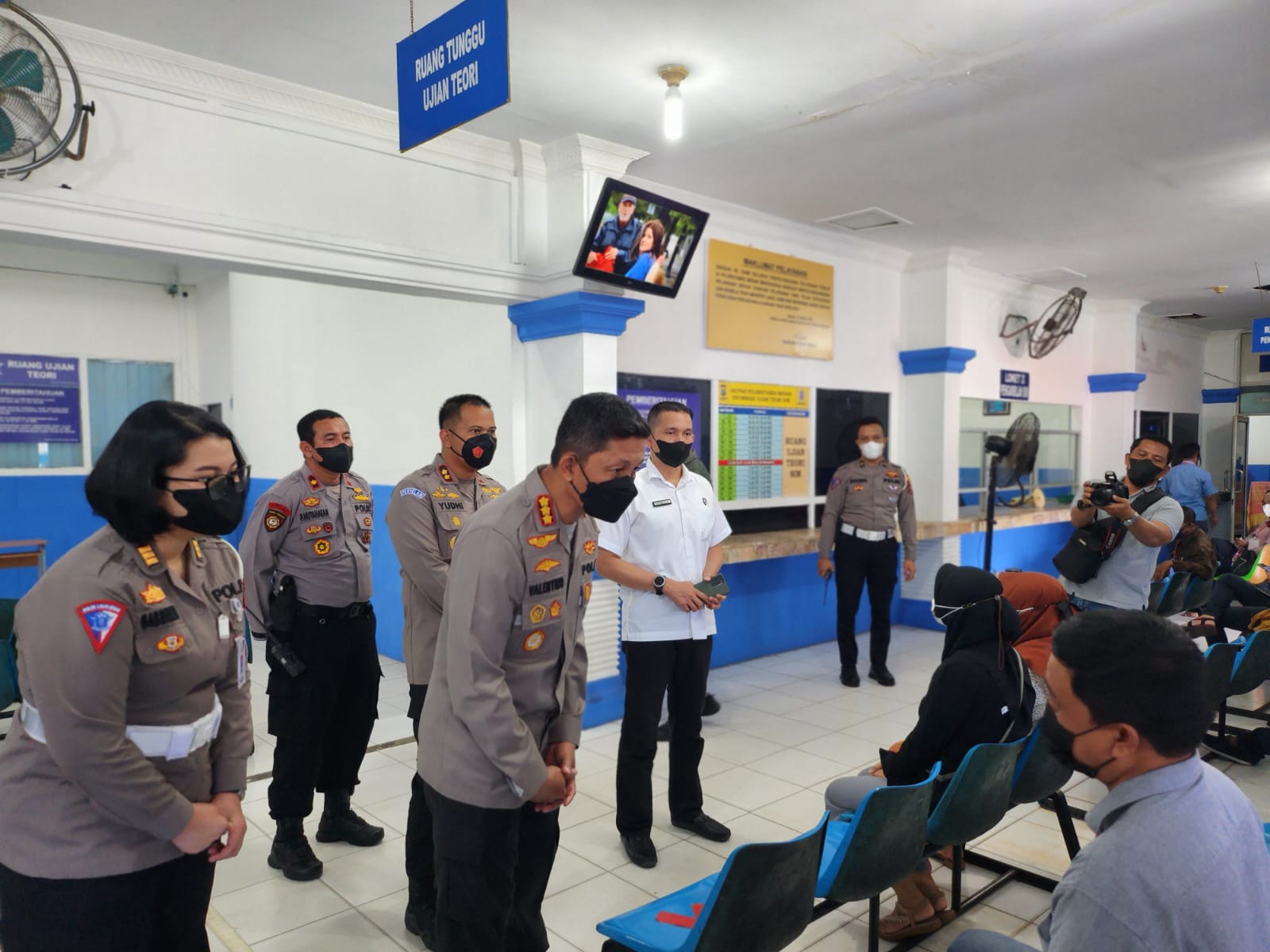 Berikan Pelayanan Cepat, Kapolrestabes Bersama JPU Cek Pembuatan SIM di Sat Lantas Jalan Adinegoro Medan 