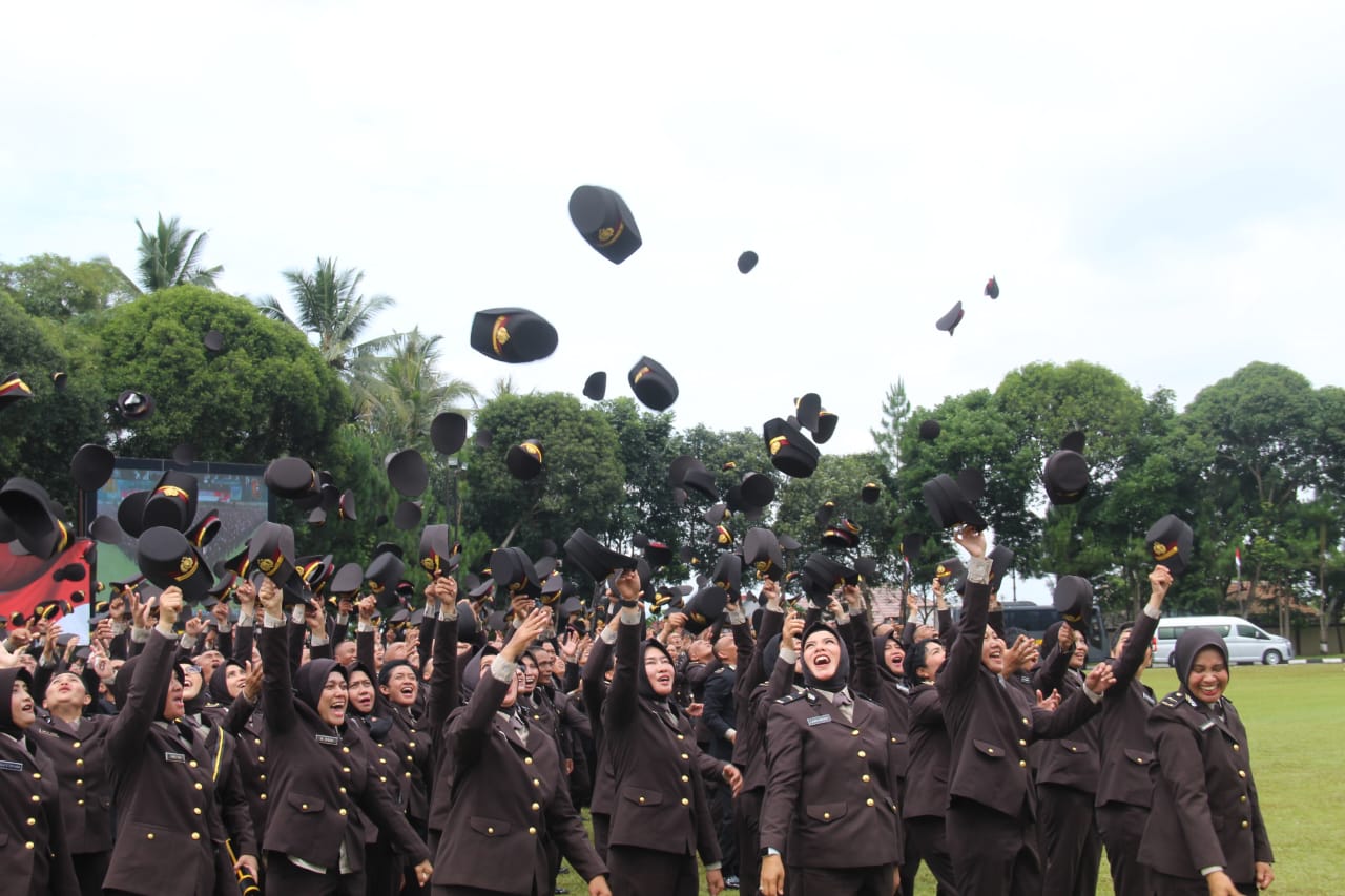 Kalemdiklat Polri Melantik 1.252 Bintara Menjadi Perwira Polri