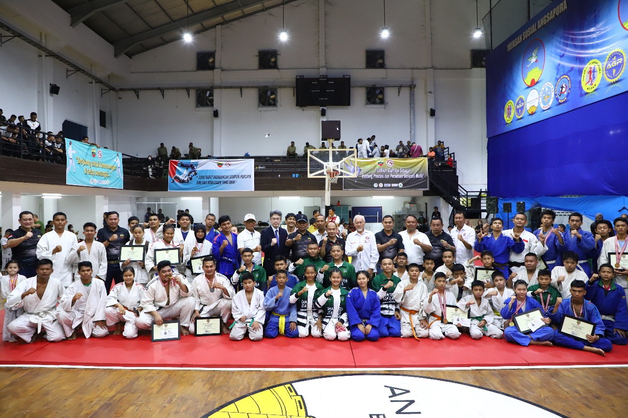 Kasdam I/BB Menutup Kejuaraan Judo Piala Pangdam I/BB Tahun 2022