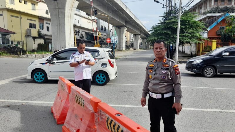 Hari Kedua Pelaksanaan Perubahan 13 Jalur Lalu Lintas di Medan Berjalan Aman dan Lancar