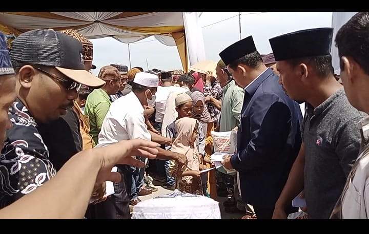 Peringati Hari Anak Nasional, Ikhwan Lubis SH MH Berbagi kepada Anak Yatim dan Parbetor.