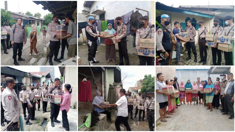 Kapolsek Patumbak Salurkan 200 Paket Sembako Bantuan Kapolrestabes Medan Kepada Korban Banjir