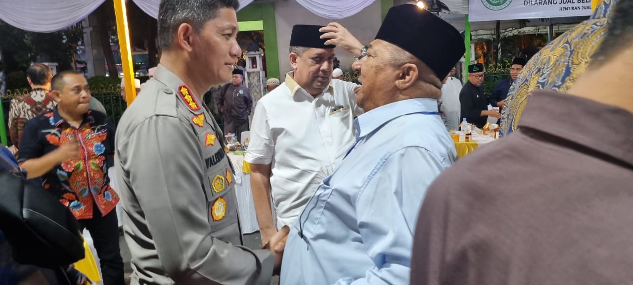 Keakraban Kapolrestabes Medan Saat Bertemu Tokoh Melayu Syamsul Arifin, Bergandeng Tangan Jaga Kondusifitas