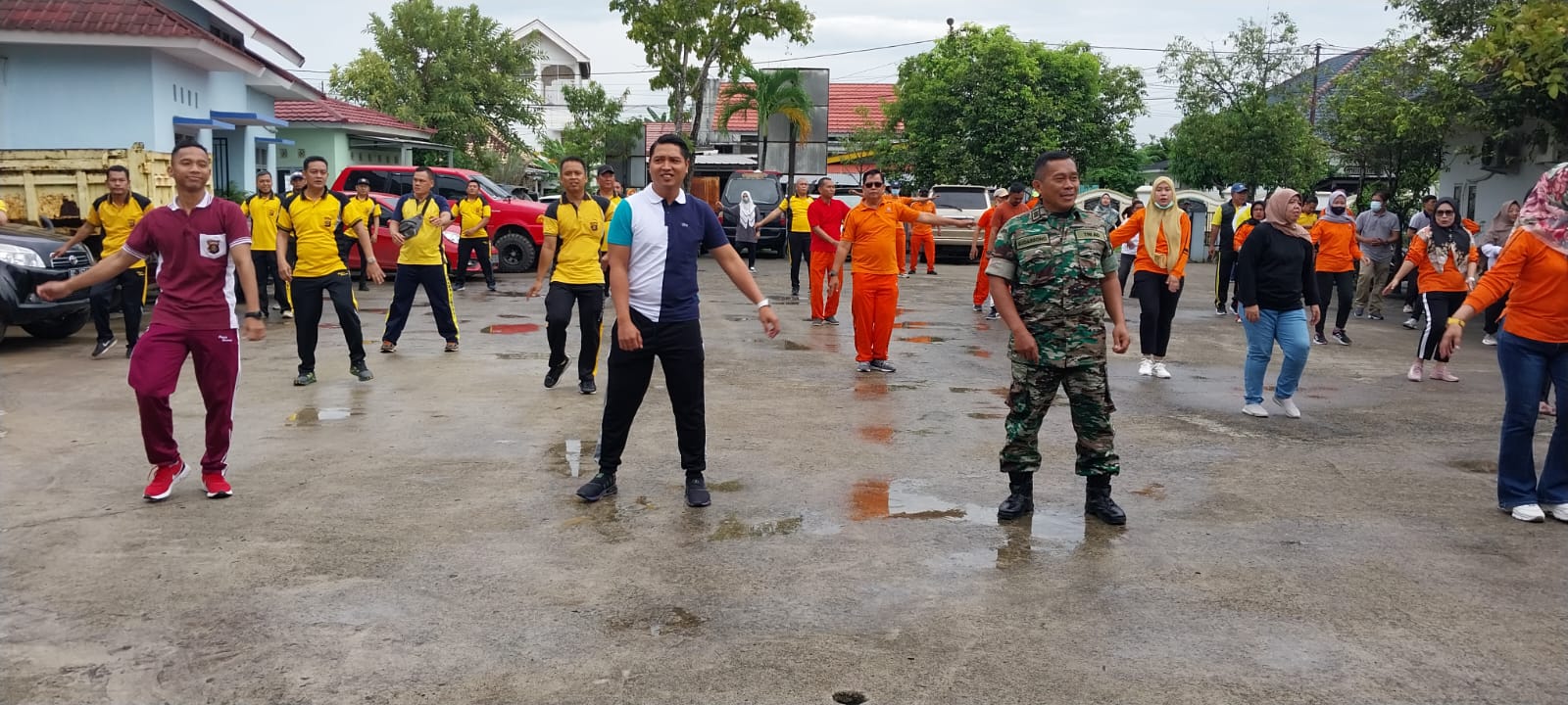 Perkuat Hubungan Silaturahmi, 3 Pilar Kecamatan Kalidoni Gelar Senam Bersama 