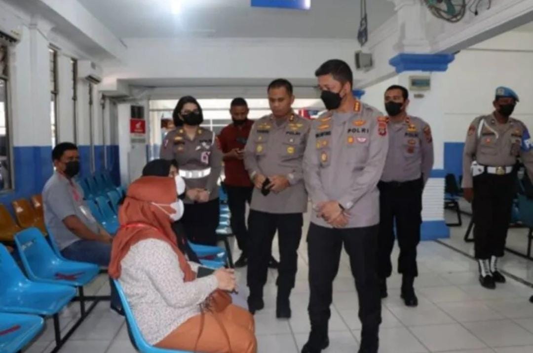 Tingkatkan Pelayanan Publik yang Cepat dan Efisien, Kapolrestabes Medan Sidak ke Sat Lantas 