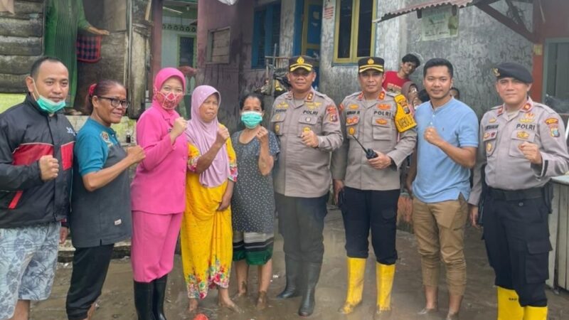 Polrestabes Perkuat Anggota dan Siaga di Daerah Rawan Banjir di Medan