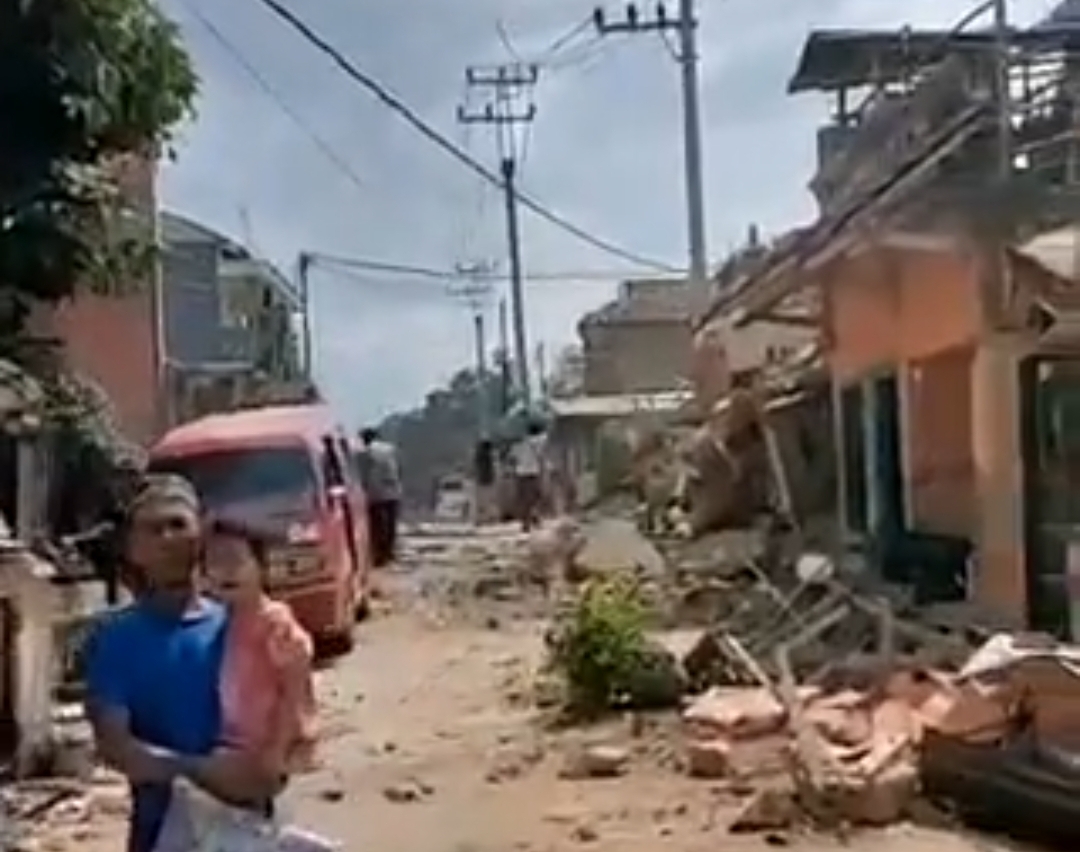 Korban Wafat 46 Dan 469 Rumah Rubuh Rusak,Dampak Gempa Kabupaten Cianjur Jawa Barat