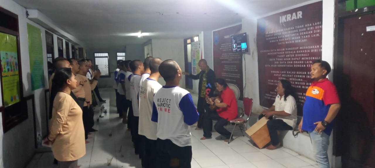 Seluruh Residen Serta SDM LRPPN BI Banyuwangi Menyambut Tahun Baru Melakukan Doa Bersama