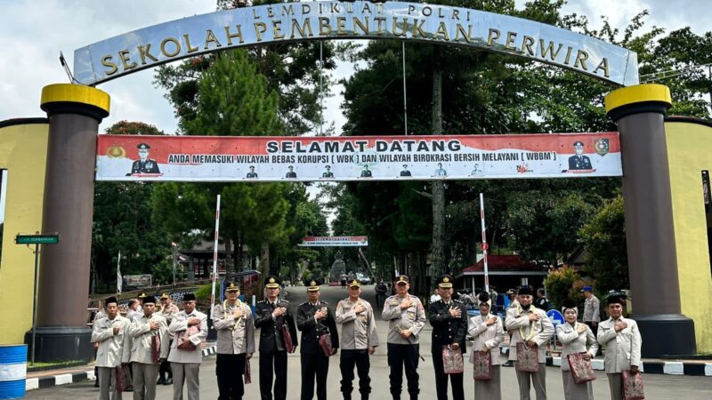 Wisuda Purnawira Personel Setukpa Lemdiklat Polri Tahun 2022