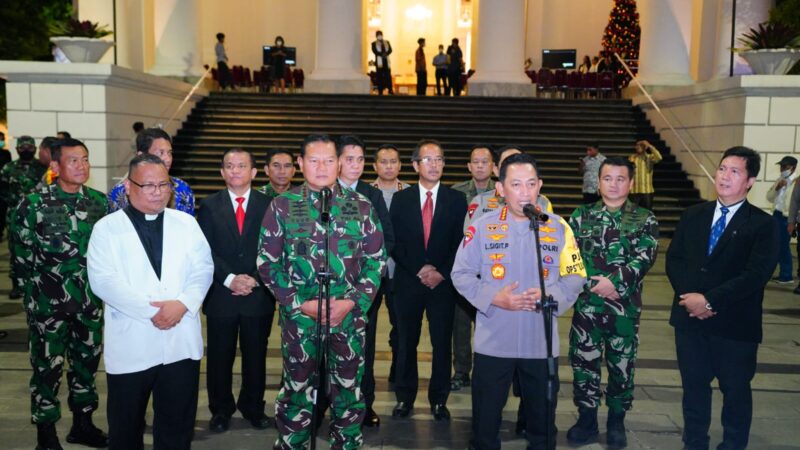 Tinjau Gereja di Malam Natal, Kapolri Pastikan TNI-Polri Beri Rasa Aman Sepanjang Nataru