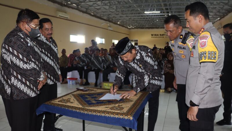 Polres Cianjur Terima Bantuan dari PP Polri Metro Jaya Untuk Anggota PP Polri Kabupaten Cianjur yang Terdampak Gempa Bumi