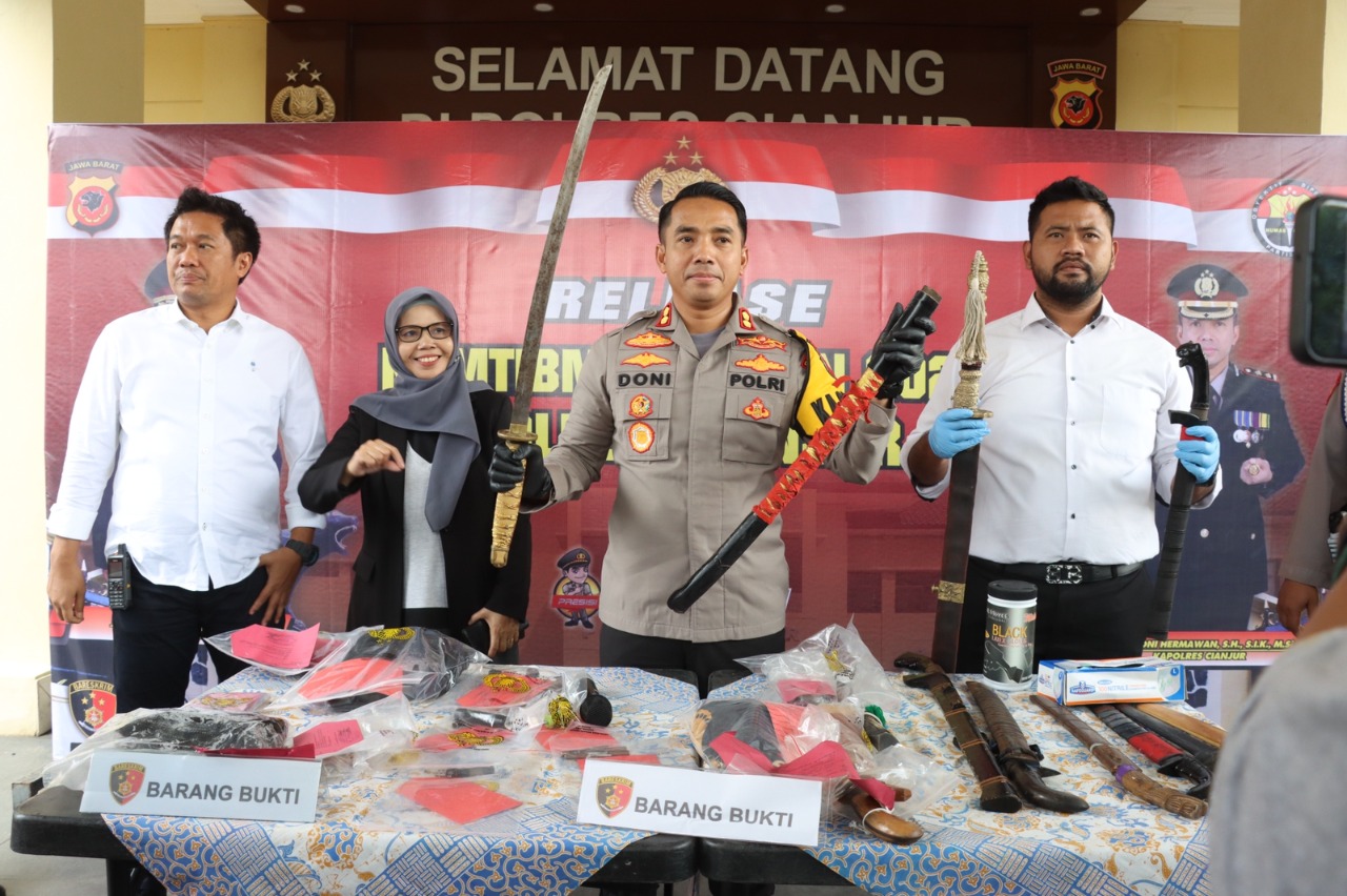 Polres Cianjur Menggelar Konferensi Pers Akhir Tahun, Ungkap Kasus Selama Tahun 2022