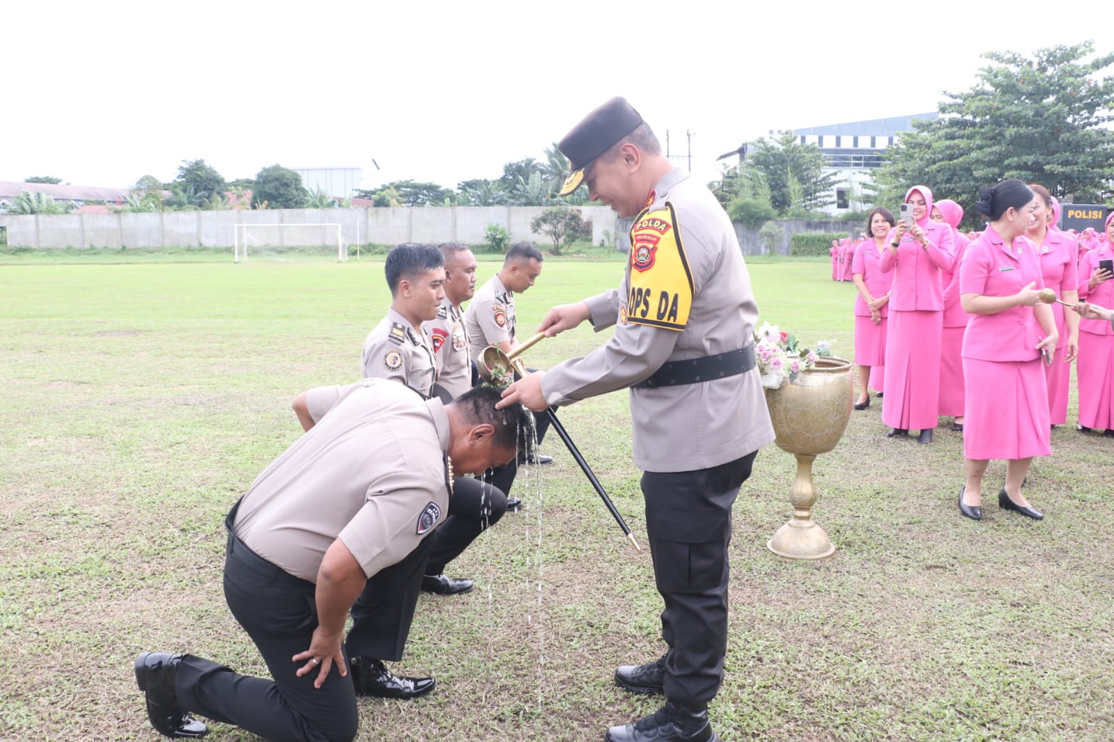 Kapolda Sumsel Pimpin Upacara Kenaikan Pangkat Anggota Polda Sumsel