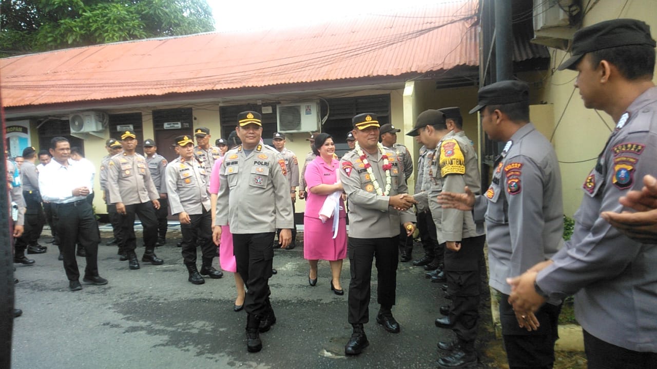 Kapolres Binjai di serah terimakan dari AKBP Ferio Sano Ginting Sik MSI  kepada AKBP Hendrik Situmorang SH Sik MSI.