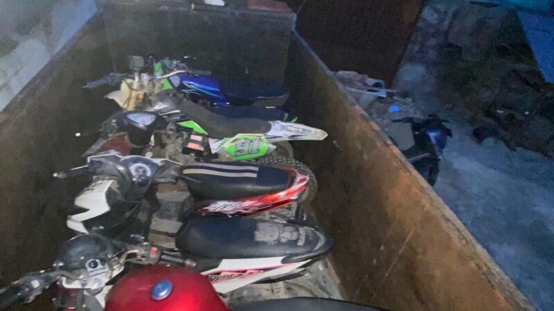 Gudang Sepeda Motor Hasil Kejahatan   21 Unit Sepeda Motor Diamankan