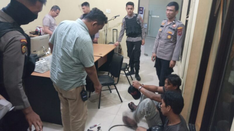 Tim Patroli Presisi Sat Samapta Polrestabes Medan Amankan Pelaku Pencurian Besi Tiang PLN Di Medan