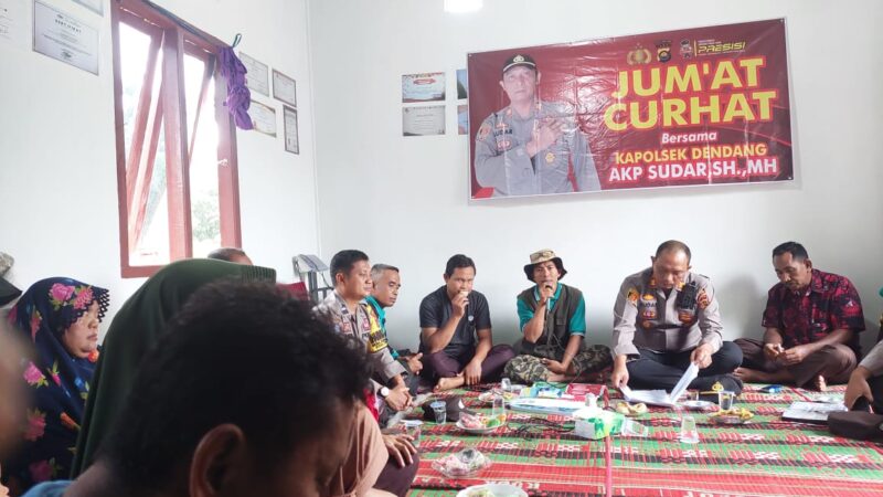 Kapolsek Dan Tim Satker Puskeswan Dendang Gelar Jumat Curhat Bersama Kelompok Tani Peternak Sapi 