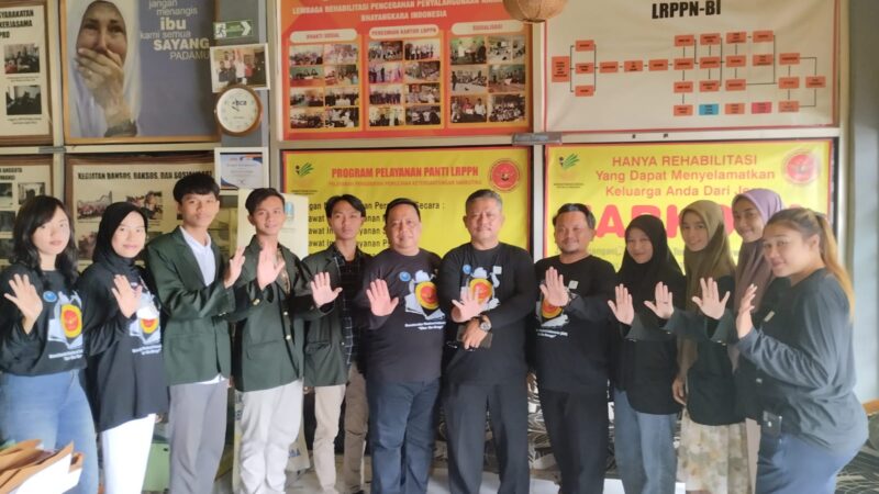 Kunjungan dan pembinaan PLT Kepala Bakesbangpol Banyuwangi Sekaligus Launching Ambulance baru LRPPN-BI Banyuwangi bersama PPL Mahasiswa UIN sunan Ampel Surabaya 