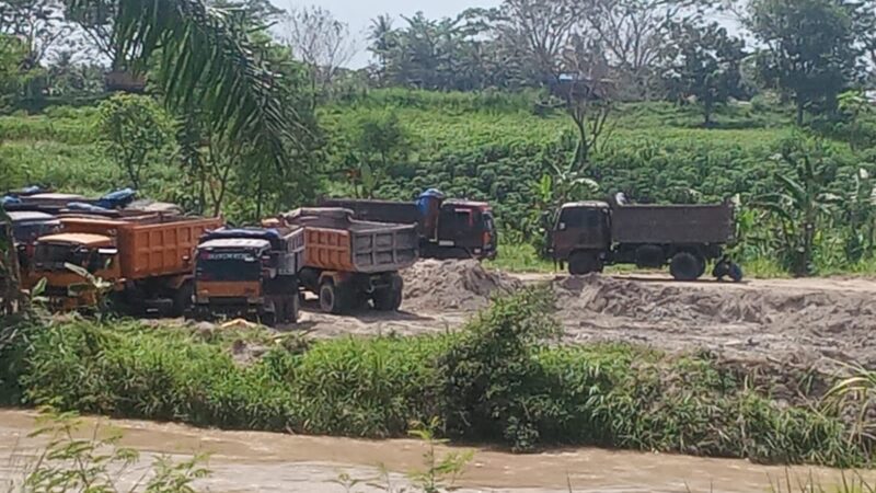 Galian C Ilegal Marak Di Zona Hijau Aliran Sungai Ular Di Desa Sukamandi Hulu Kecamatan Pagar Merbau Kabupaten Deli Serdang.