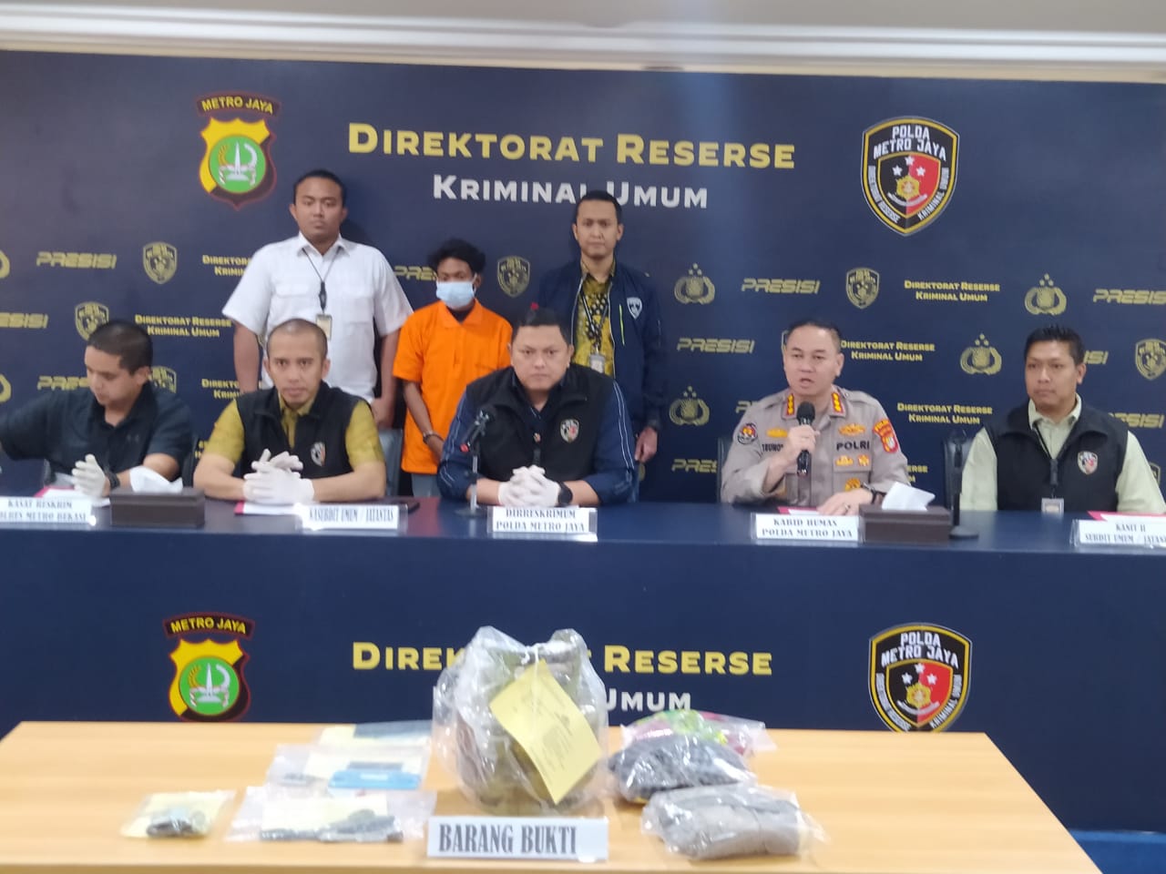 Polisi Tangkap 2 Pelaku Pembunuhan di Bekasi, Baru 3 Hari Kerja Rencanakan Pembunuhan