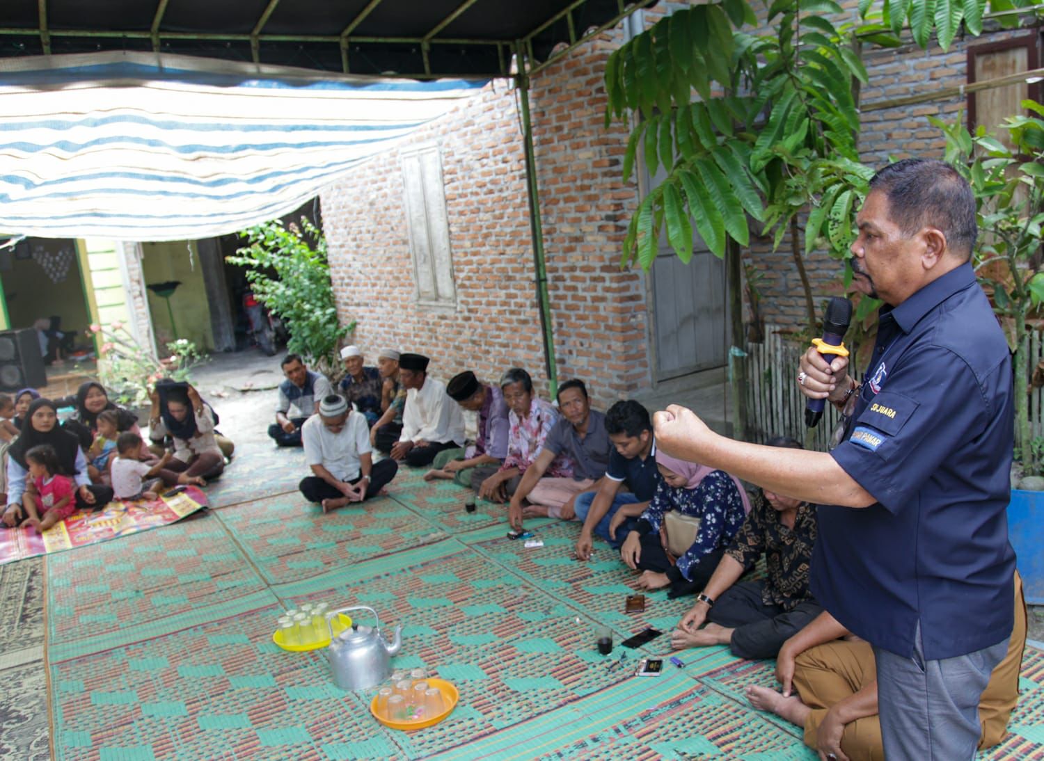 Tanggapi Warga Desa Kubah Sentang Minta Perbaikan Jalan, NasDem Siap Perjuangkan