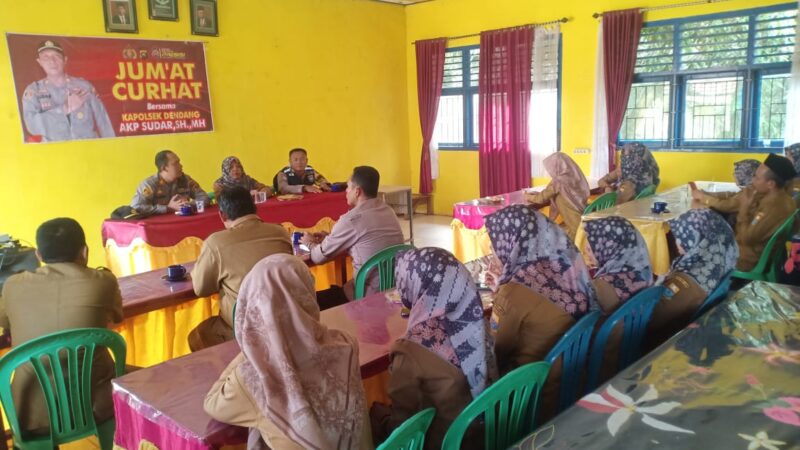 Jumat Curhat, Kapolsek Dendang AKP.Sudar SH Ngobrol Bareng Guru dan Kepala Sekolah SMAN 4