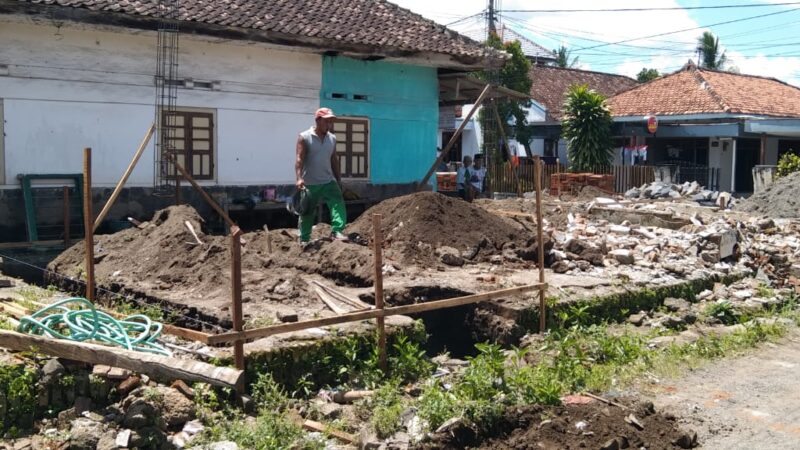 Diduga Proyek Tidak Ada Papan Nama Warga Pertanyakan Bangunan 