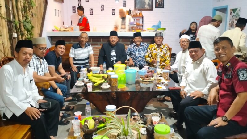 Puluhan Tokoh di Banyuwangi Hadiri Bukber di Rumah Kebangsaan Basecamp Karangrejo