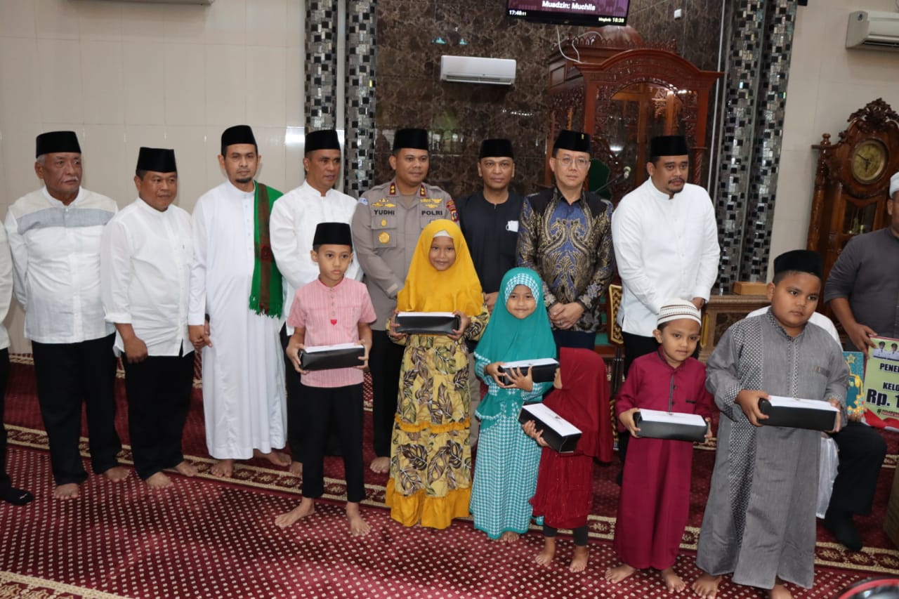 Dampingi Wali Kota Bobby, Wakapolrestabes Medan Safari Ramadhan Bersama Pemko Medan 