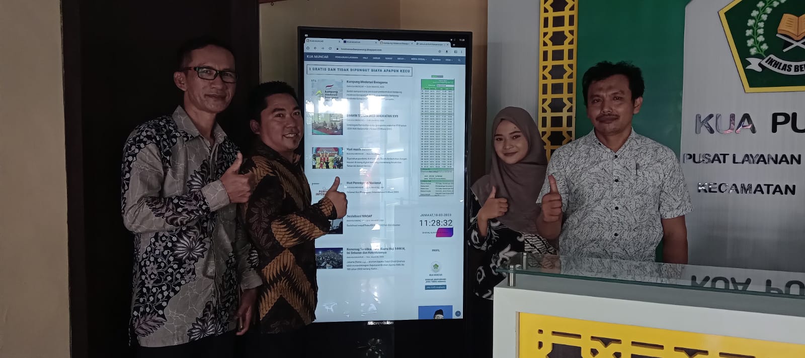 Tampilan Jadwal Imsakiyah Display KUA Revitalisasi