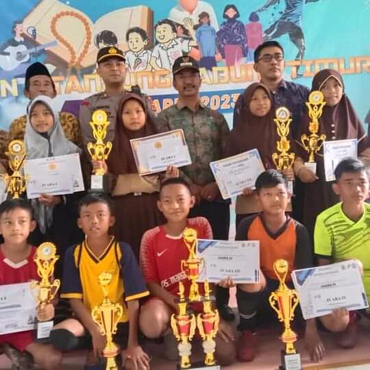 Kapolsek Rantau Rasau Hadiri Ulang Tahun SMPN.2 Ke-44 Tanjung Jabung Timur