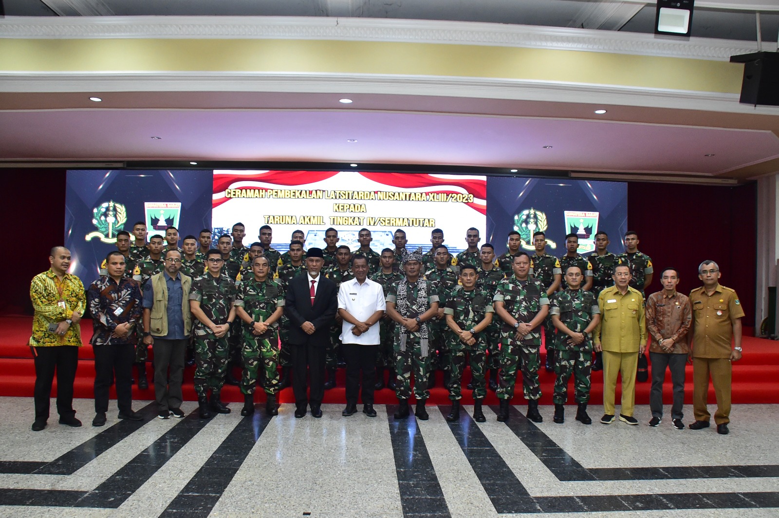 Taruna Akmil Tingkat IV Terima Pembekalan Latsitardanus Oleh Gubernur Provinsi Sumatera Barat