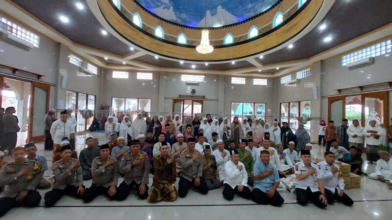 Majelis Subuh Berjemaah Jumat Berkah Ar-Raudhah Poldasu di Masjid Istiqomah, Dirbinmas : Poldasu akan Bentuk Polisi RW 