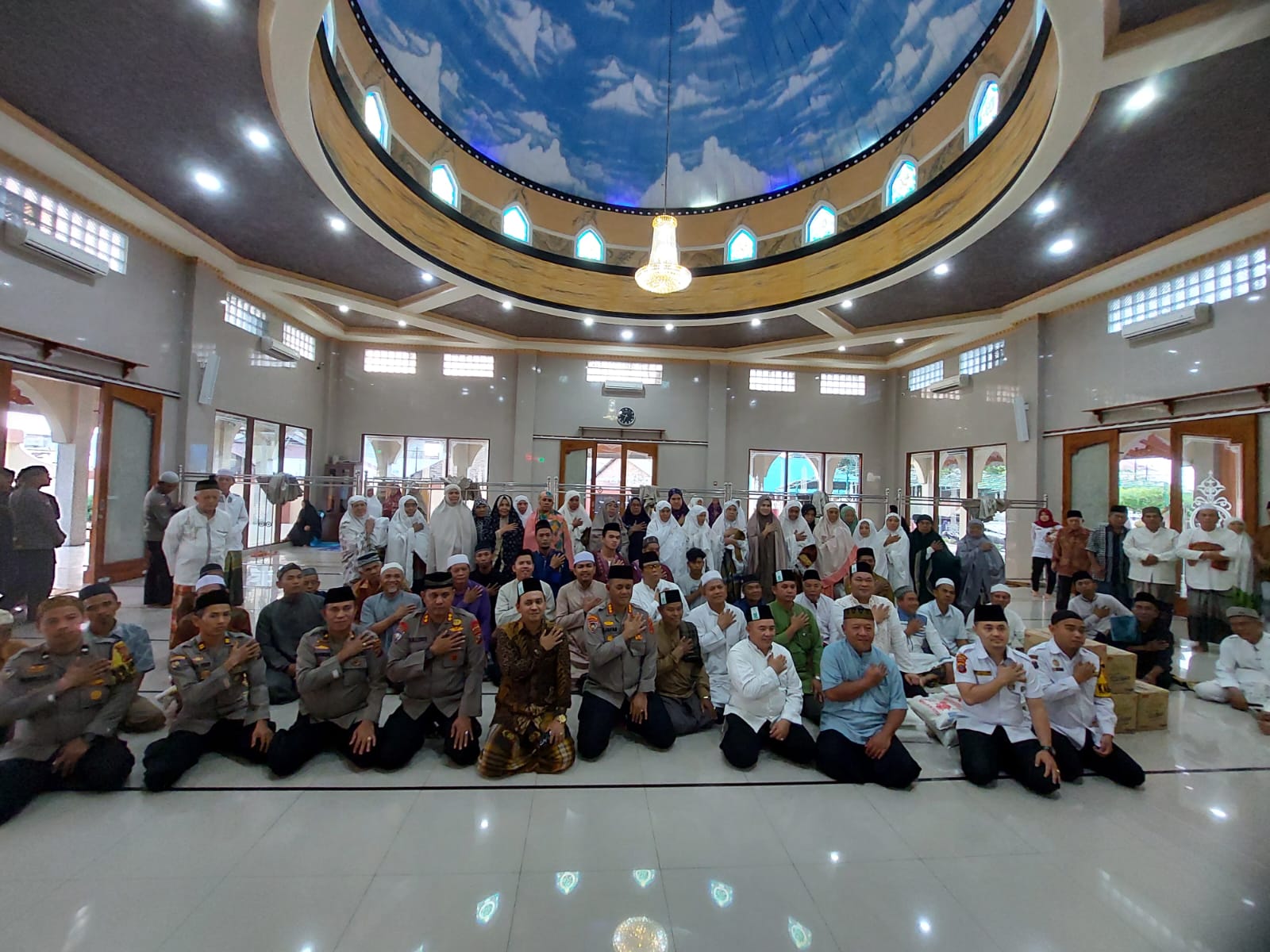 Majelis Subuh Berjemaah Jumat Berkah Ar-Raudhah Poldasu di Masjid Istiqomah, Dirbinmas : Poldasu akan Bentuk Polisi RW 