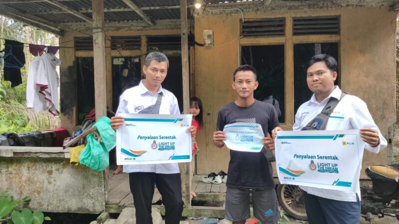 Kisah Haru Iwanto, Buruh Tambang Pasir, Penerima Bantuan Listrik Gratis dari Karyawan PLN