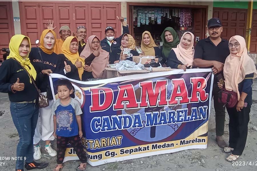 Tebar Keberkahan Jelang Berbuka Canda Marelan (DAMAR) Bagi-Bagi Takjil