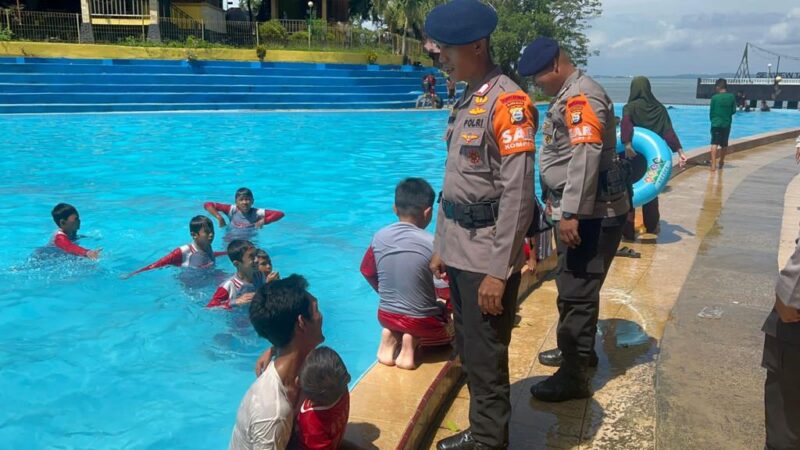 Ciptakan Rasa Aman Saat Liburan, Tim SAR Brimob Bone Patroli Sasar Tempat Wisata