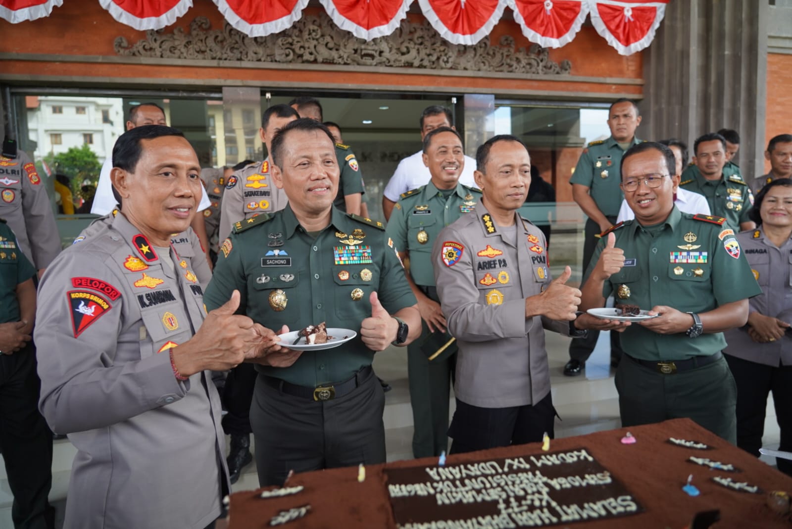 Danrem163/WSA mendampingi Kasdam IX/Udayana Berikan Kejutan Polda Bali “Semoga Polri Semakin Presisi