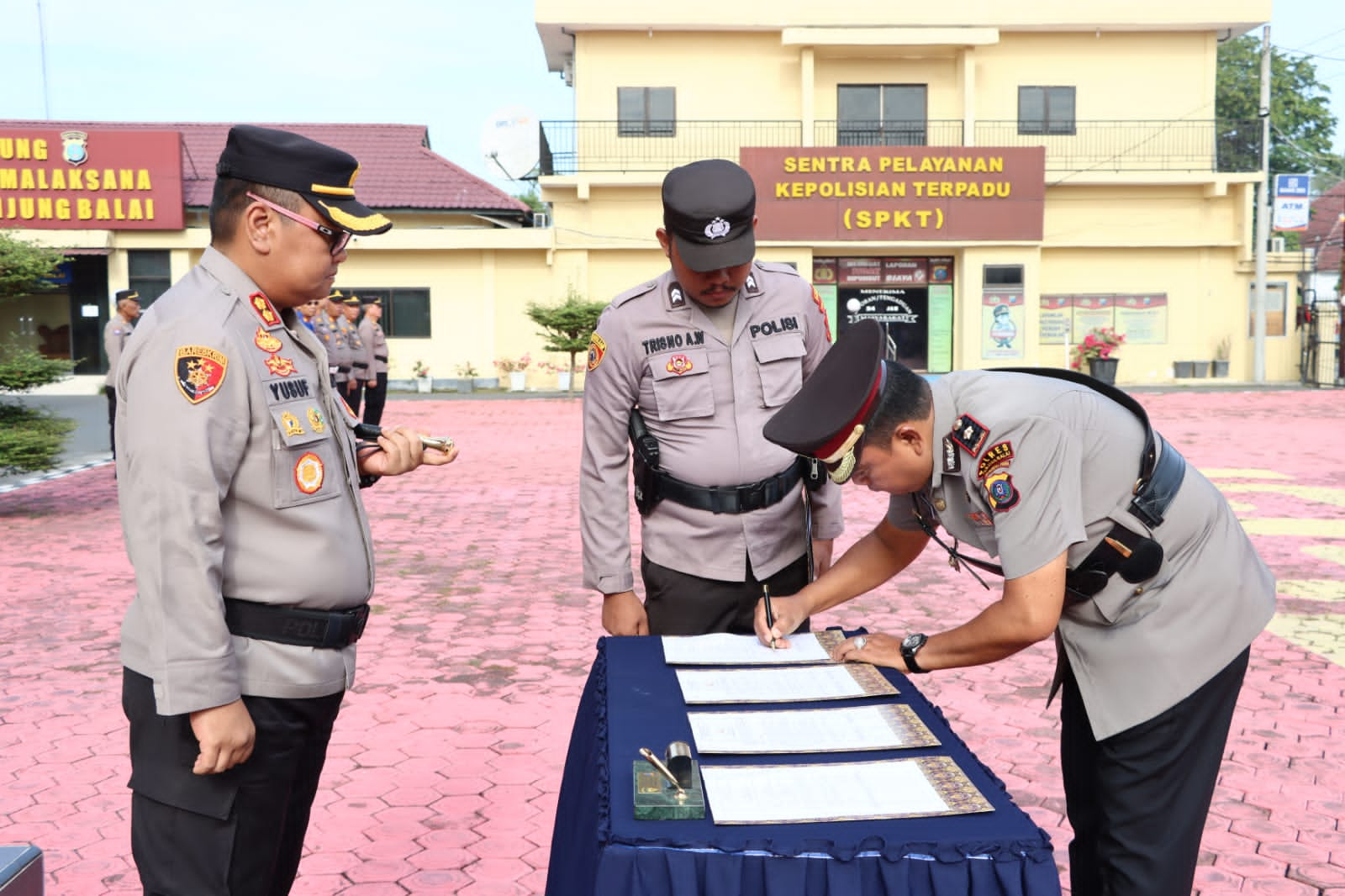 Kapolres Tanjungbalai Pimpin Upacara Sertijab Waka Polres dan Kabag Ren