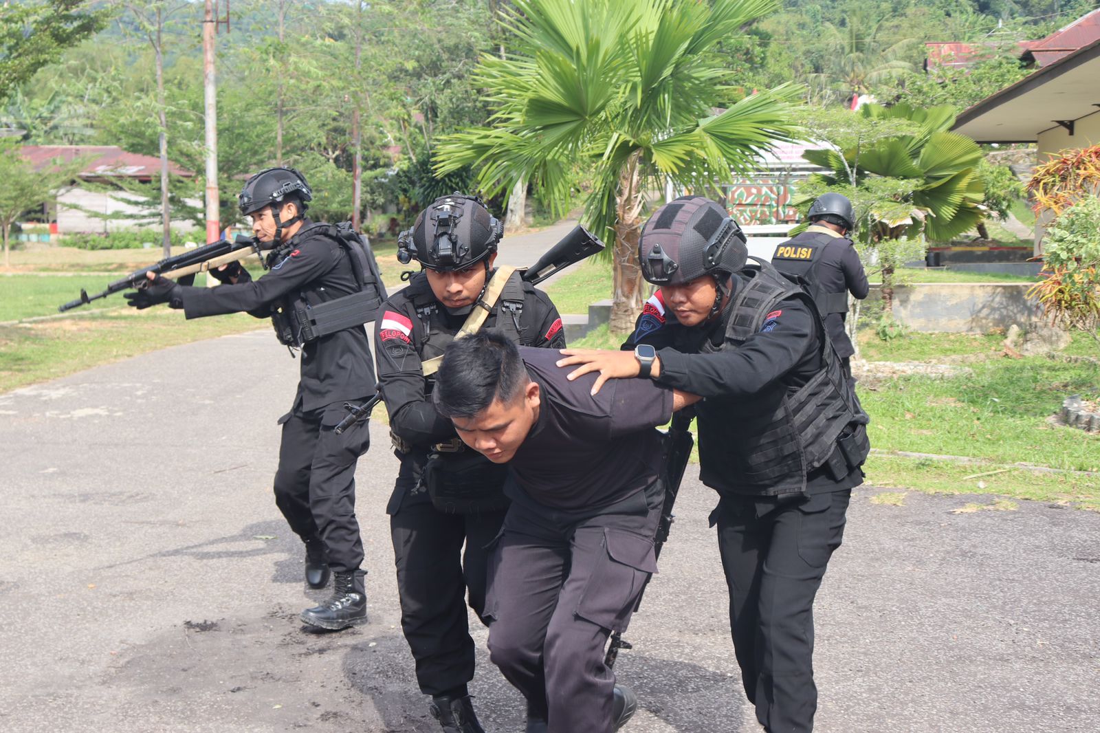 Tiada Hari Tanpa Latihan Yang Dilaksanakan Brimob Kalbar