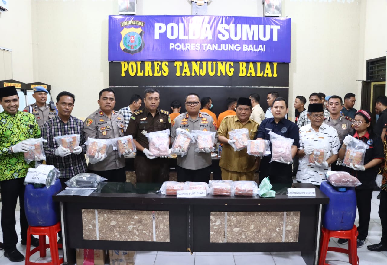 Konfrensi Pers, Polres Tanjungbalai Gagalkan Peredaran Sabu 15 Kg dan Pil Ekstasi 10 Ribu butir