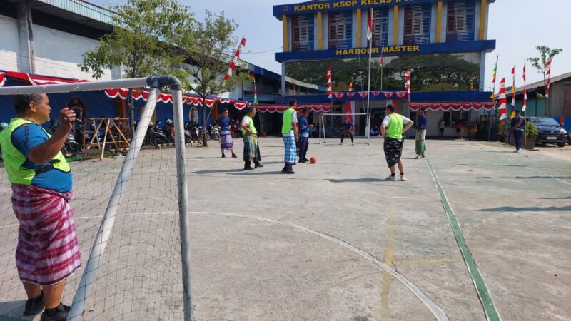 Kegiatan Perlombaan Dalam Rangka Memeriahkan HUT RI ke 78 ini dilaksanakan di Kantor Kantor Kesyahbandaran dan Otoritas Pelabuhan (KSOP) Palembang