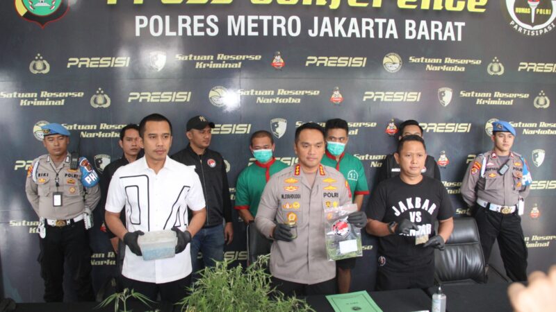 Satuan Reserse Narkoba Polres Metro Jakarta Barat Mengamankan Pesulap Berinisial IAS als Oge Arthemus Terkait Atas Kepemilikan Tanaman Jenis Ganja