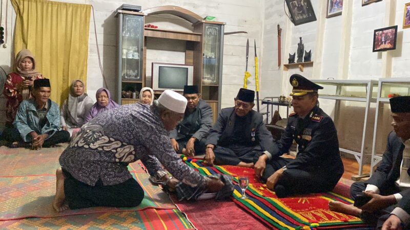 HUT Kemerdekaan RI ke-78, Dirbinmas Polda Sumut Kombes Pol Mohammad Muslim Siregar Hadiri Ziarah/Renungan Suci di Kabupaten Palas