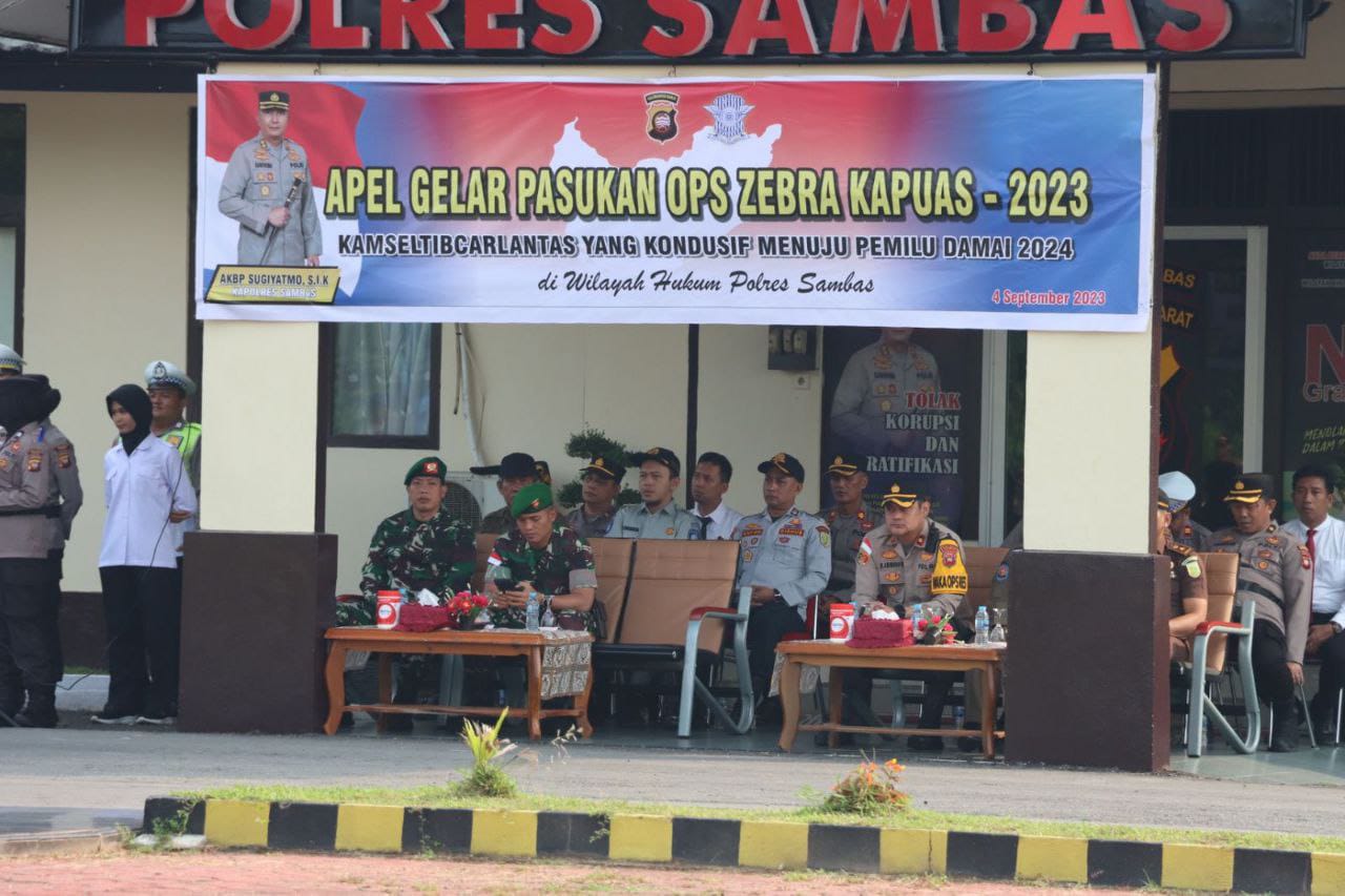 Dandim 1208/Sambas Hadiri Apel Gelar Pasukan Opspol Kewilayahan Zebra Kapuas Ta 2023 Di Kab.Sambas