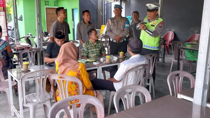 Laksanakan Penyuluhan Keliling (Penling), Sat Lantas Polres Labuhanbatu sampaikan 8 Prioritas Sasaran Ops Zebra Toba 2023