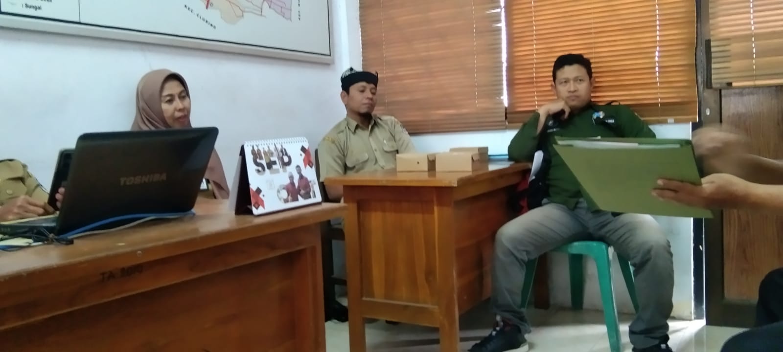 LBH Aman Amanah Kecewa Dengan Pelayanan Pemerintah Kecamatan Srono