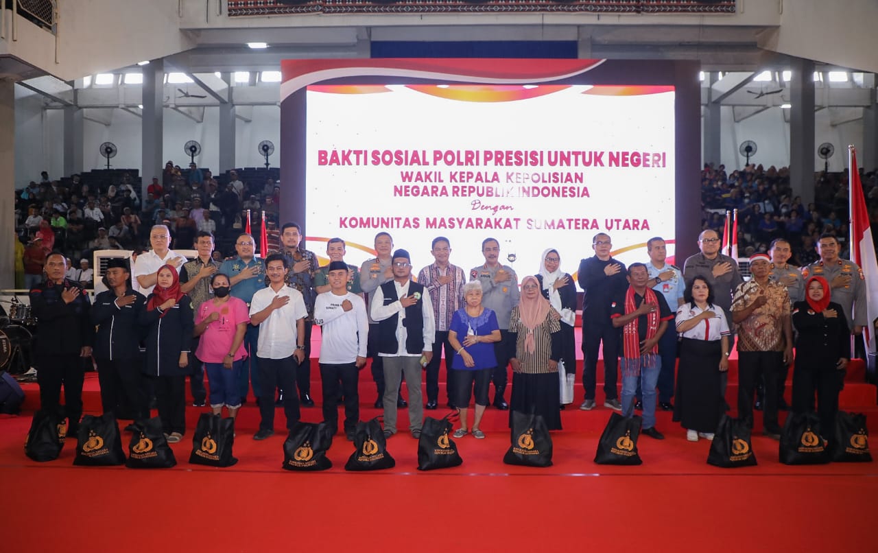 Wakapolri dan Kapolda Sumut Gelar Bakti Sosial Bagikan 5.000 Paket Sembako