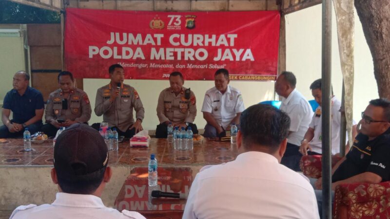 Jumat Curhat Kapolres Metro Bekasi.   Bersama Muspika Kecamatan Cabangbungin Di Halaman Samping Polsek Cabangbungin 