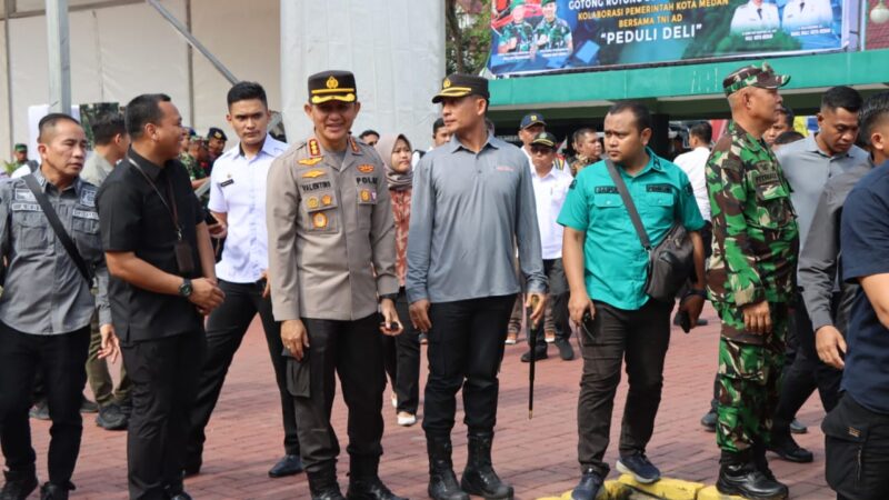 Kapolrestabes Medan Hadiri Pembukaan Gotong royong Bersih Sungai Deli 